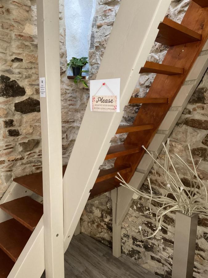 Place Aux Herbes Apartamento Nimes Exterior foto
